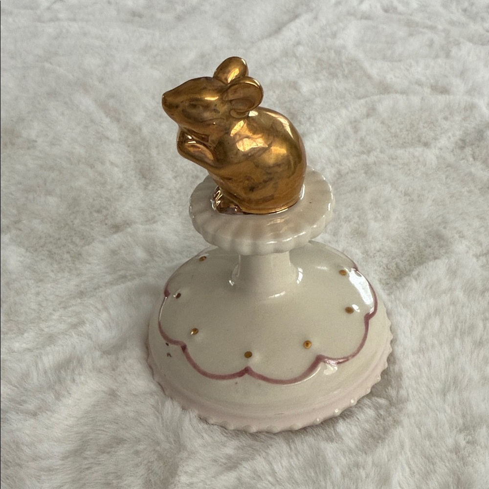 NWOT! Anthropologie Gold Mouse cookie press “not a creature was stirring”
